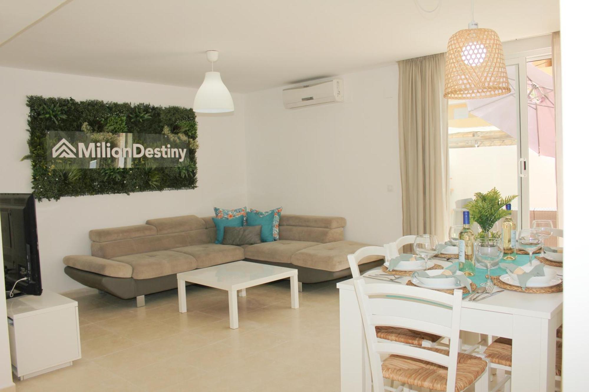 Milion Destiny Villa Playa Оропеса дел Мар Екстериор снимка
